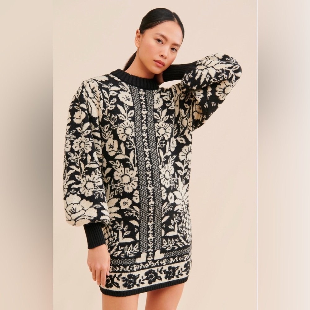 FARM Rio Black & Cream Floral Knit Sweater Dress